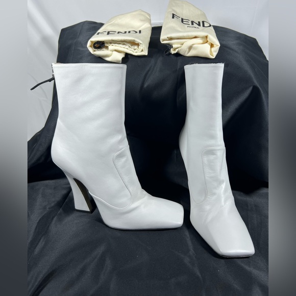 Fendi Shoes - Fendi White Leather Ankle Boots Size 40 Made in Italy